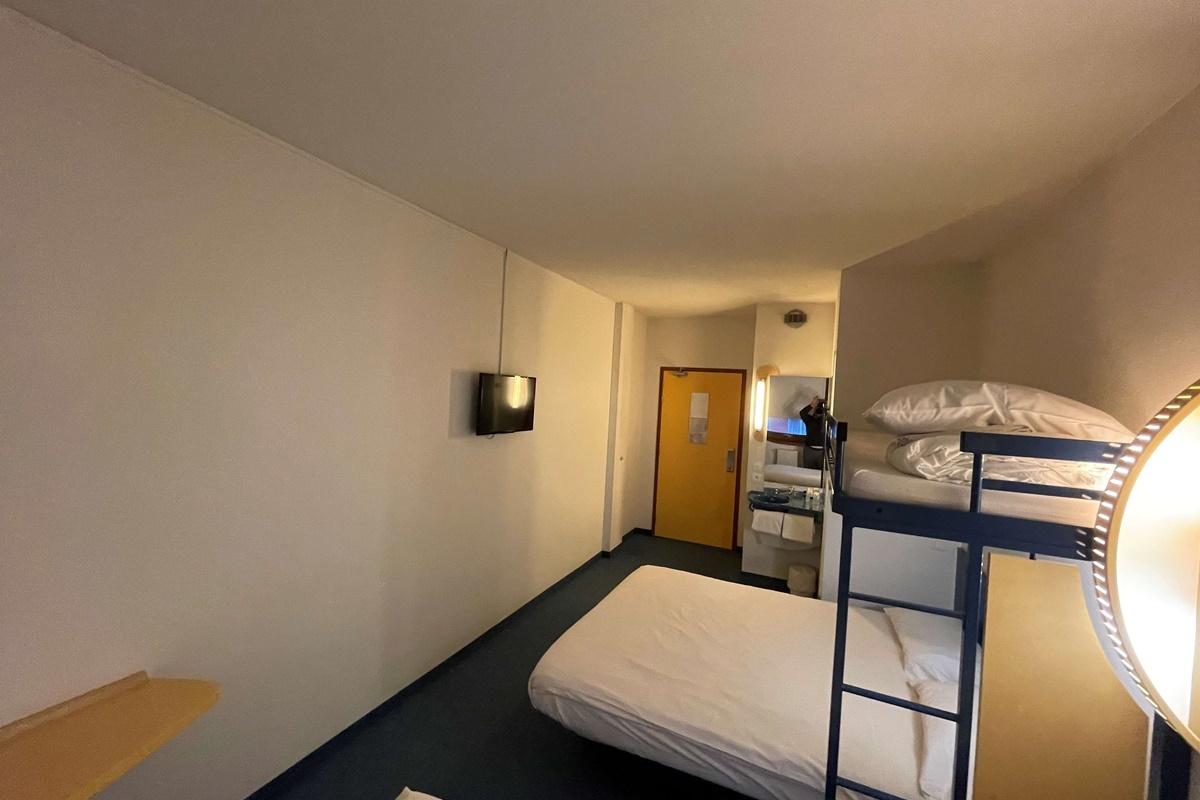 Kyriad Direct Montauban Centre 외부 사진