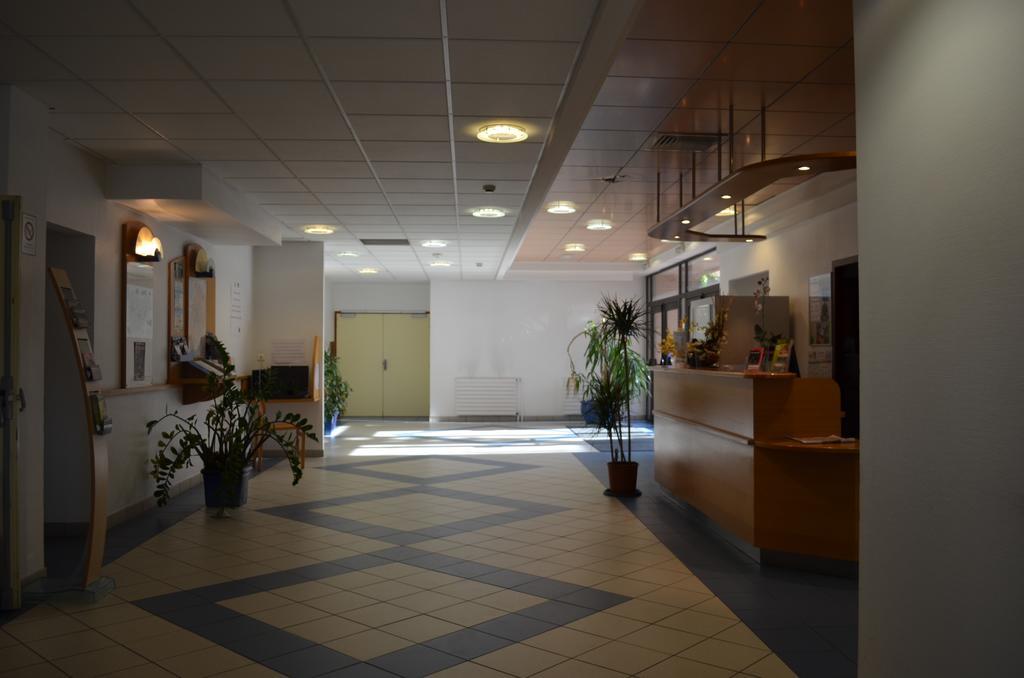 Kyriad Direct Montauban Centre 외부 사진
