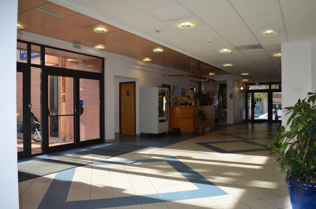 Kyriad Direct Montauban Centre 외부 사진