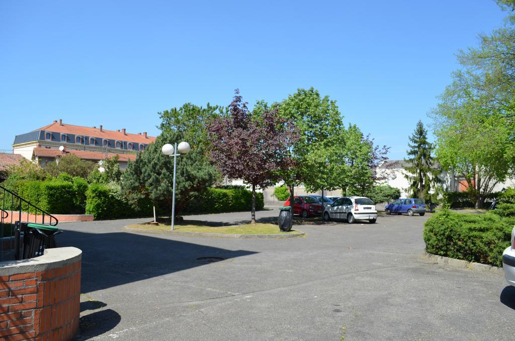 Kyriad Direct Montauban Centre 외부 사진